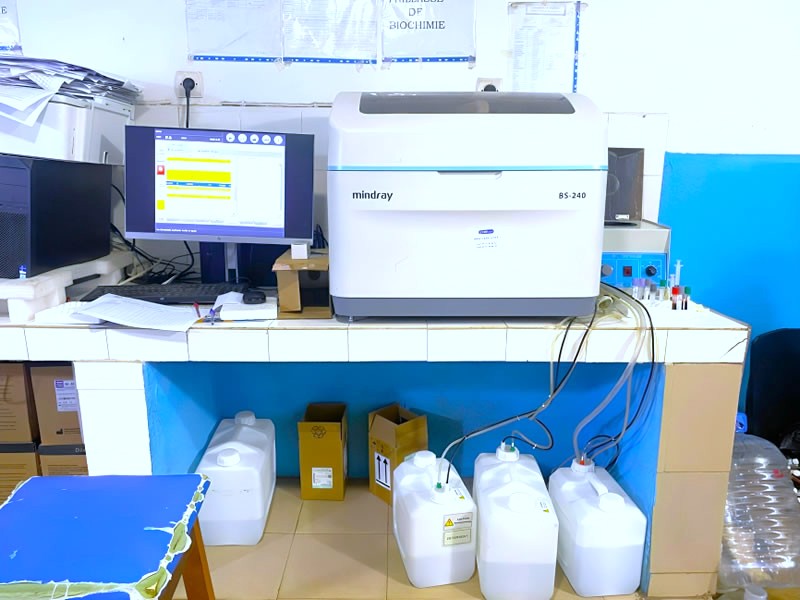 Analyseur biochimique